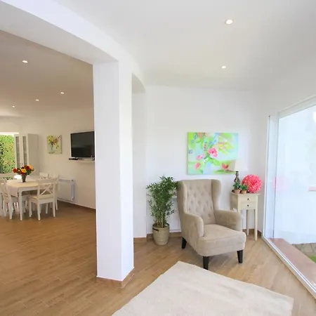 Villa Arenda Camila Pino Alto Miami Platja (Miami Playa)