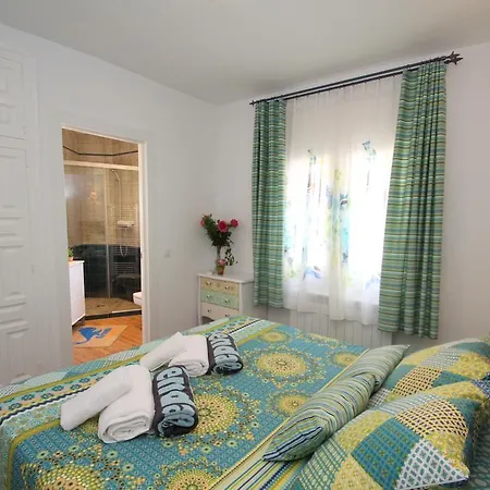 Arenda Camila Pino Alto Miami Playa